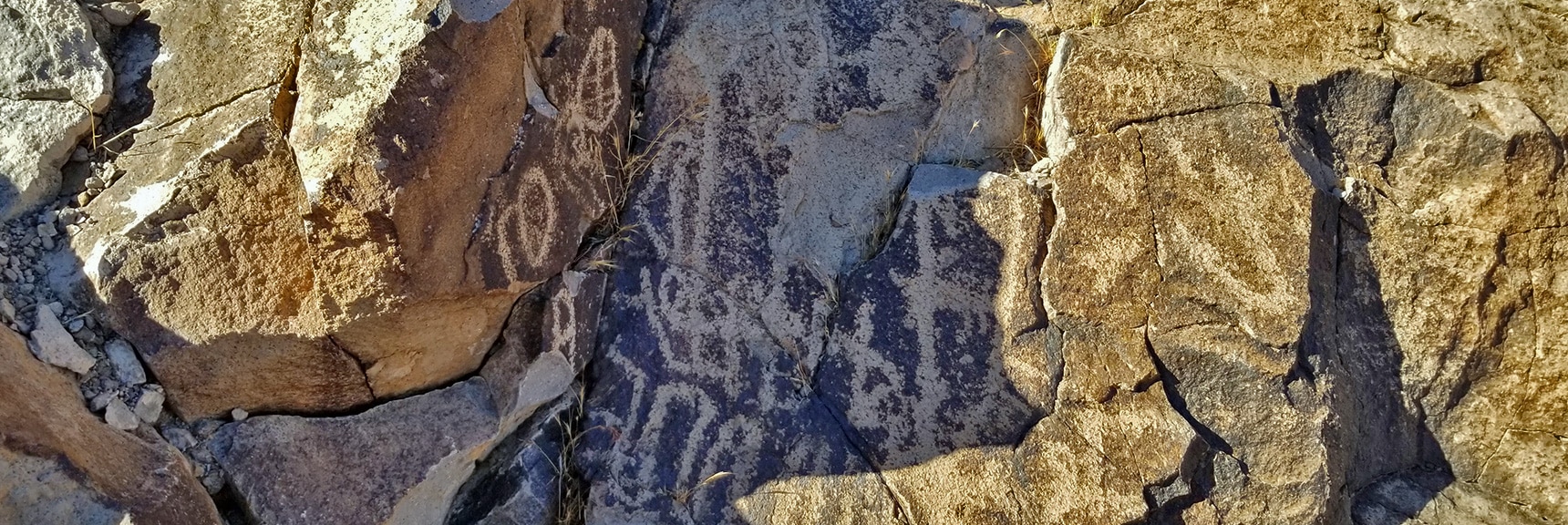 | Petroglyph Canyon | Sloan Canyon National Conservation Area, Nevada