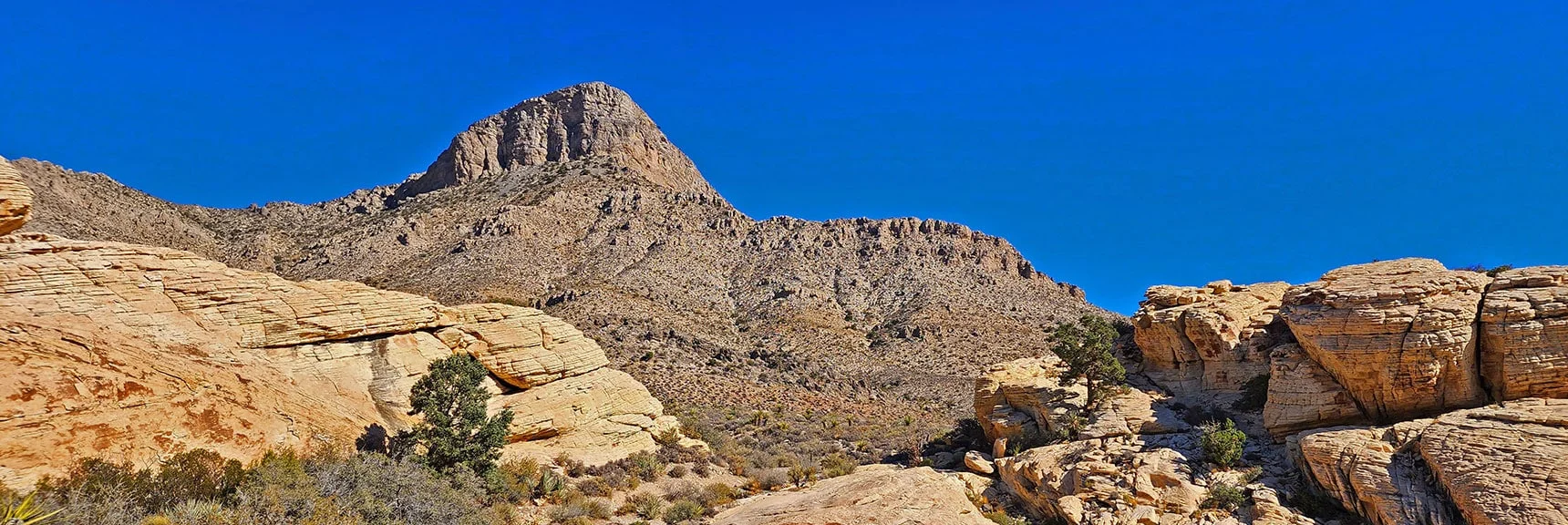 Turning Toward Turtlehead Peak, Passing Through "The Gate". | Turtlehead Peak | Red Rock Canyon National Conservation Area, Nevada