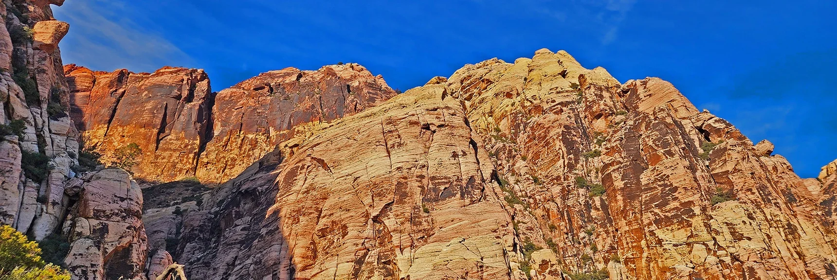 View Up Juniper Canyon Toward Juniper Peak (left height) | Rainbow Mountain Eastern Cliffs Rock Climbers | Rainbow Mountain Wilderness, Nevada