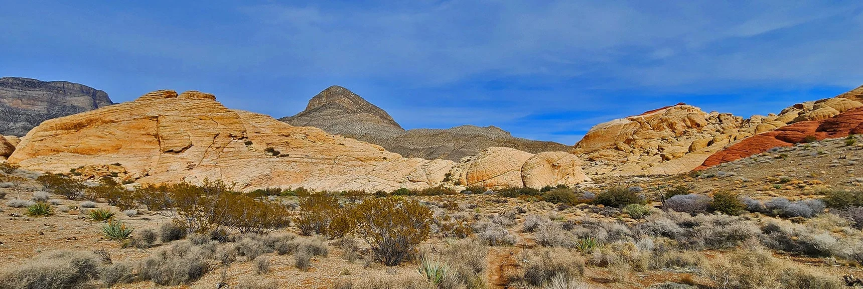 Closing in on Sandstone Quarry Trailhead Area | Grand Circle Loop | Red Rock Canyon National Conservation Area, Nevada