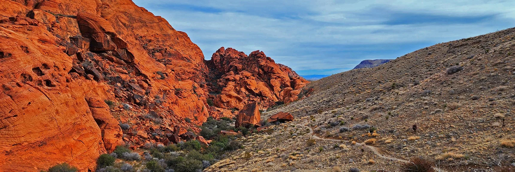 Continuing on the Grand Circle Loop Toward a Petroglyph Area | Grand Circle Loop | Red Rock Canyon National Conservation Area, Nevada