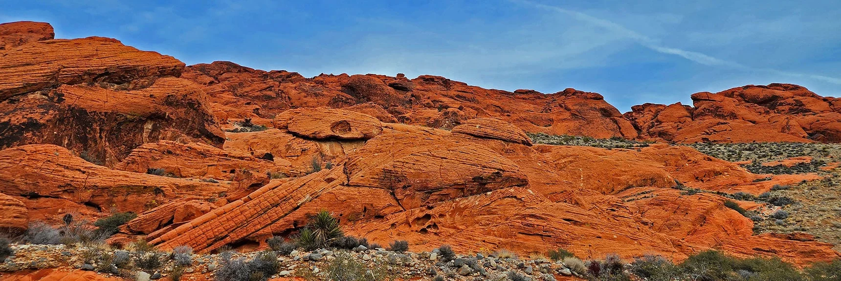 Incredible Beehive Rock Art. Approaching Lower Calico Hills | Grand Circle Loop | Red Rock Canyon National Conservation Area, Nevada