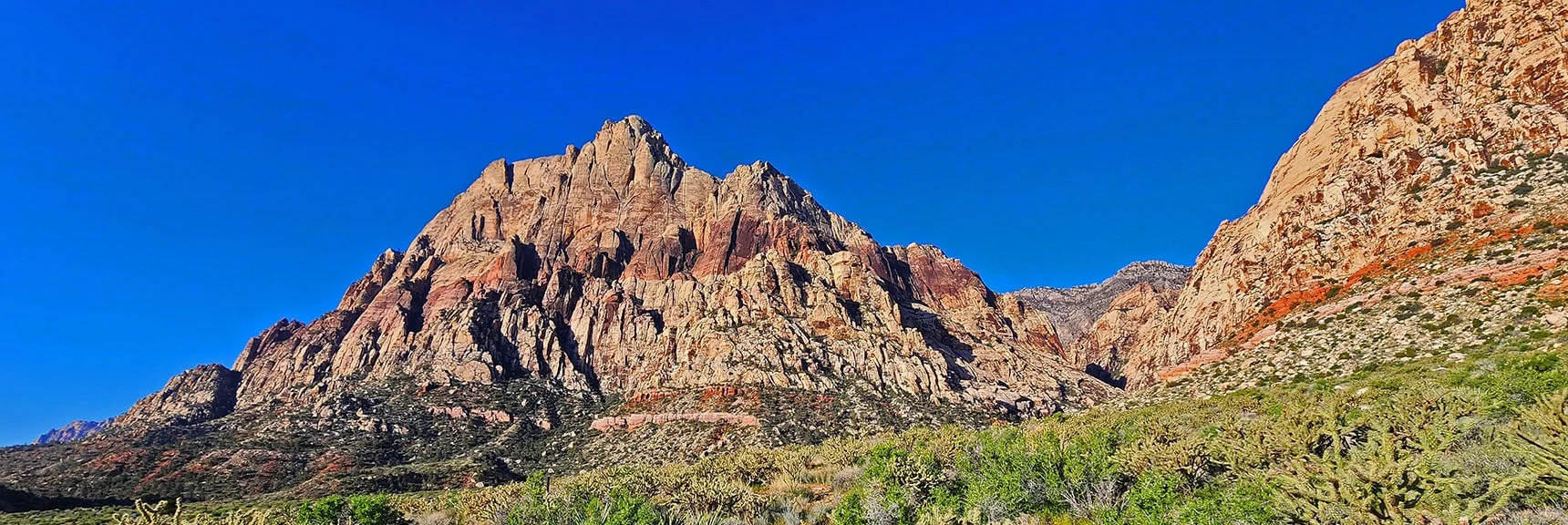 Unique Perspectives of North Mt. Wilson and Oak Creek Canyon | Knoll Trail | Red Rock Canyon National Conservation Area, Nevada | David Smith | LasVegasAreaTrails.com
