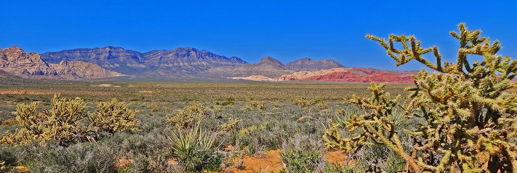 Left to Right: La Madre Cliffs, Turtlehead & Damsel Peaks, Calico Hills | Juniper Canyon | Red Rock Canyon National Conservation Area, Nevada | David Smith | LasVegasAreaTrails.com