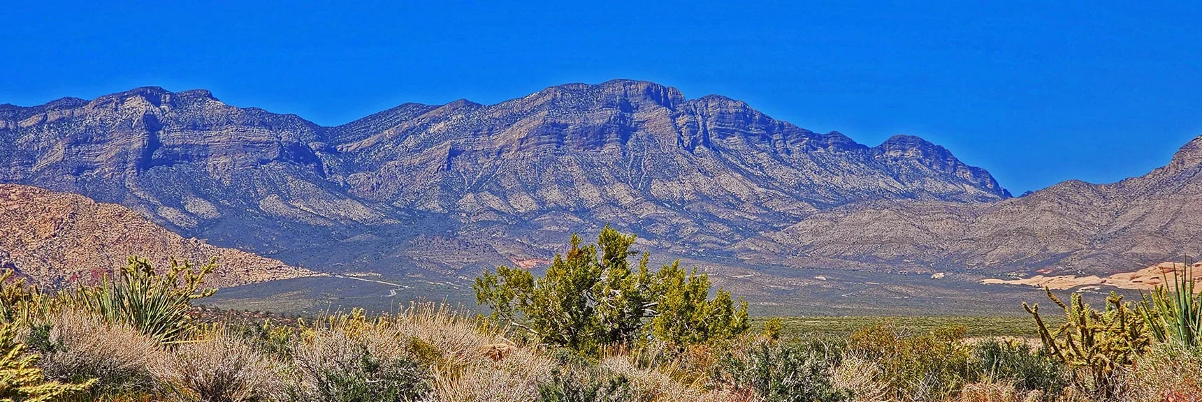 La Madre Cliffs on North End of Red Rock Canyon | Juniper Canyon | Red Rock Canyon National Conservation Area, Nevada | David Smith | LasVegasAreaTrails.com