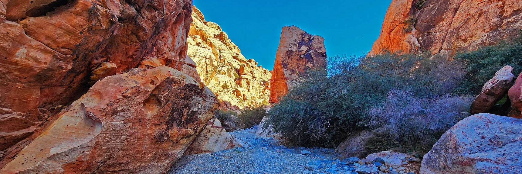 Chose Canyon Wash. Beautiful Rock Formations, Some Rock Scrambling | Lower Calico Hills Loop | Calico Basin & Red Rock Canyon, Nevada