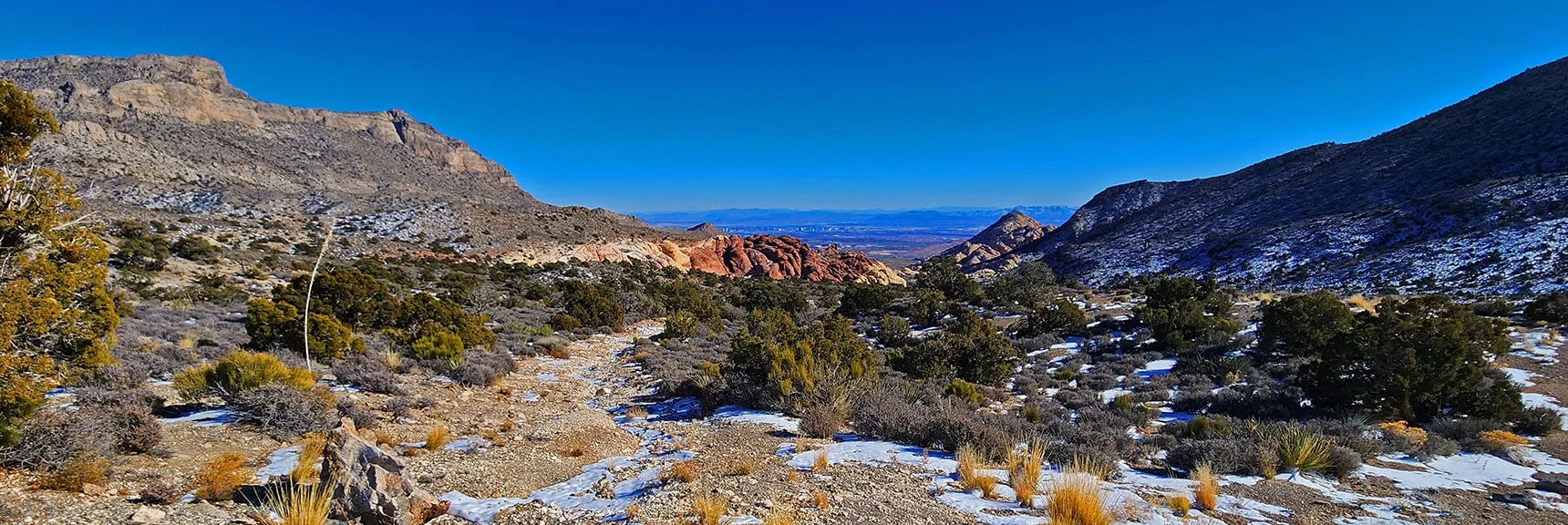 At the Cliff Barrier, Angle Left Up Ridge to Connect with the Brownstone Trail! | 3 Basin Circuit | Calico Basin, Brownstone Basin, Red Rock Canyon, Nevada
