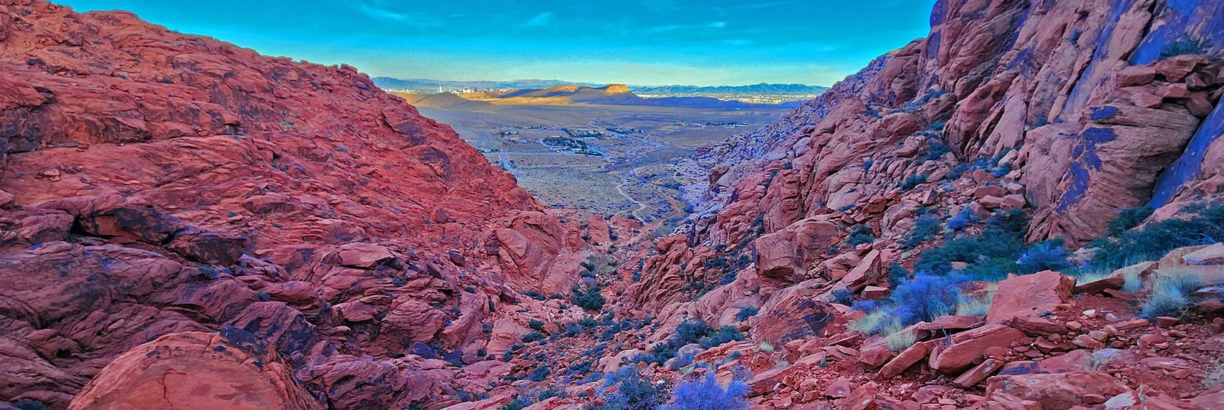 Continuing Downward Toward the Calico Basin. Stay Above the Lower Gully. | Upper Calico Hills Loop | Calico Basin and Red Rock Canyon, Nevada