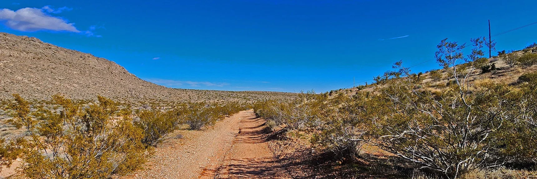 Leave Gateway Washing Trail. You're Now on the Powerline Maintenance Road Toward Brownstone Basin. | Calico Basin Daily Workout Trails | Calico Basin, Nevada