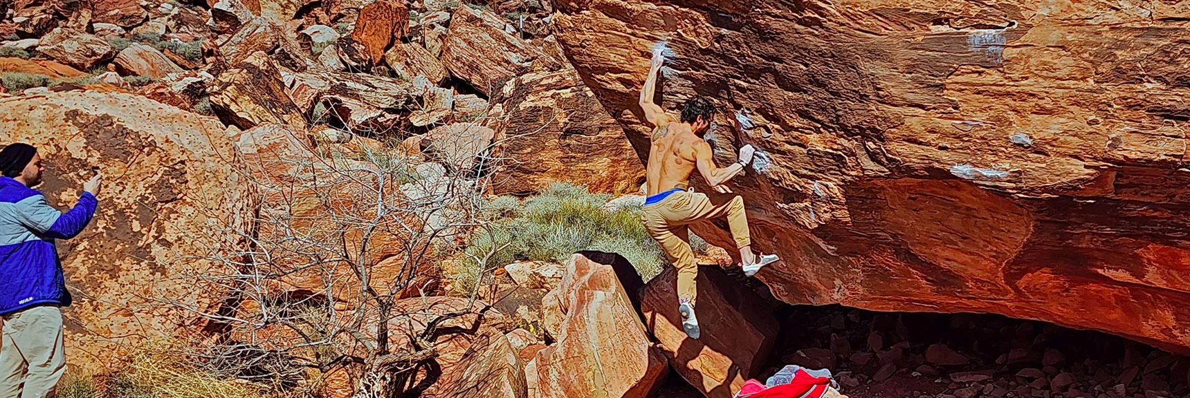 Boulders on Southern Base of Kraft Mt. and Popular Rock Climber Training Sites | Calico Basin Daily Workout Trails | Calico Basin, Nevada