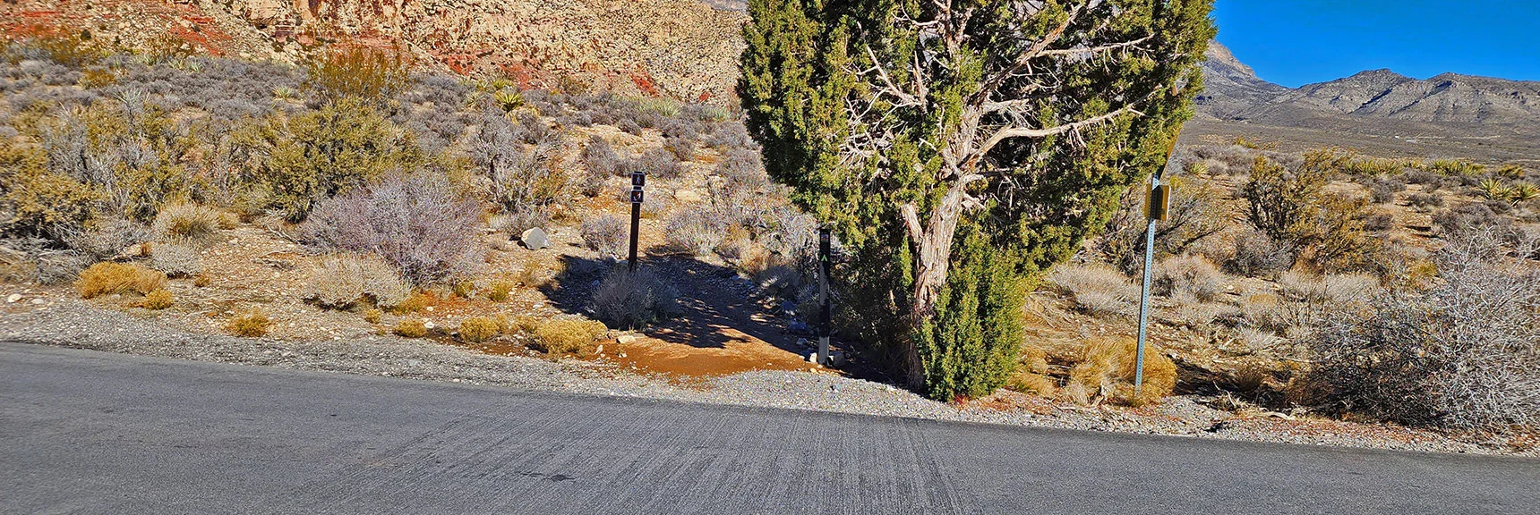 Intersection of Red Rock Scenic Drive and Grand Circle Loop Trail. | La Madre Ridgeline Grand Crossing | La Madre Mountains Wilderness and Red Rock Canyon NCA, Nevada
